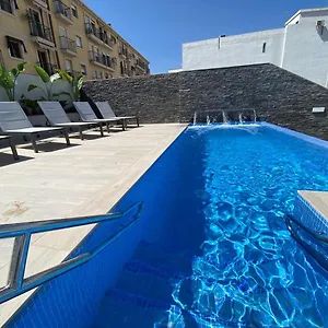 Broe-adults Recommended Hotel